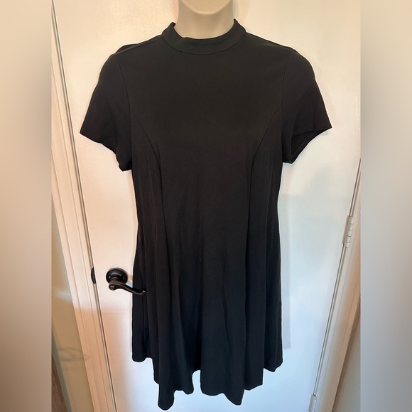 Torrid Black Ponte Mock Neck Fluted Mini Dress Size 2 #1811 - Picture 1 of 11
